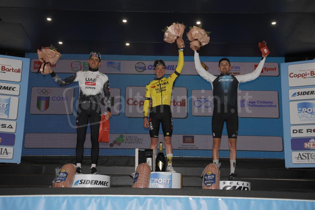 Settimana Internazionale Coppi e Bartali 2025 – 40th Edition – 4th stage Brisighella – Brisihella 150,4km – 28/03/2025 – Igor Arrieta (ESP – UAE Team Emirates – XRG) – Ben Tulett (GBR – Team Visma – Lease a Bike) – Mark Donovan (GBR – Q36.5 Pro Cycling Te