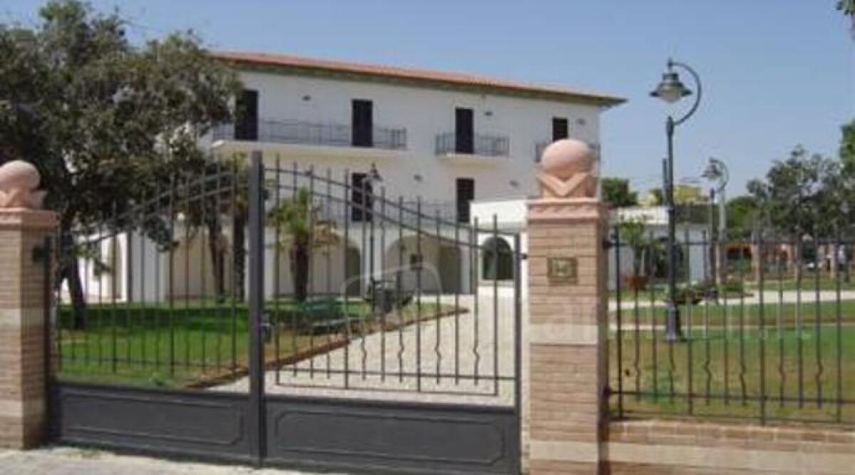 Ipotesi revoca cittadinanza onoraria di Riccione a Mussolini, stop di Fratelli d'Italia - Villa Mussolini