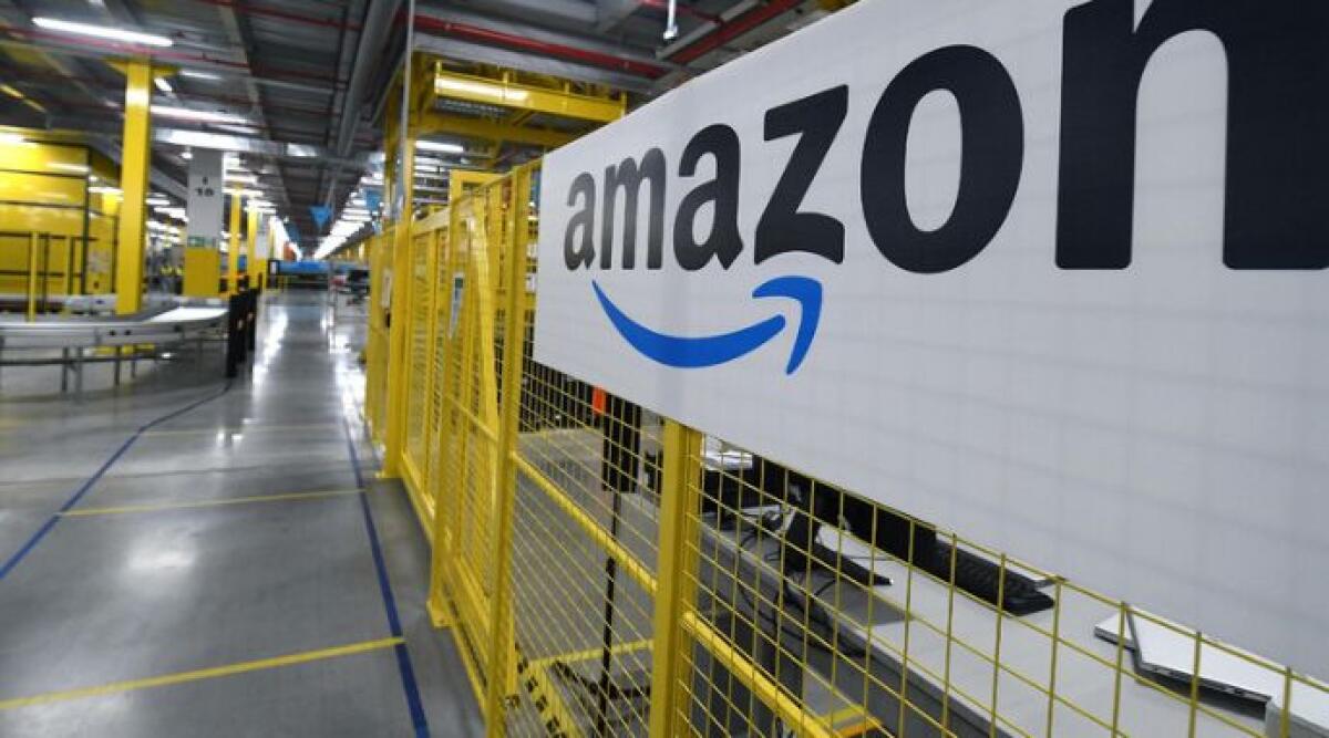 Santarcangelo, mobilitazione dei lavoratori Amazon: "Stop consegne con allerte rosse e orari più umani" - Ph Ansa