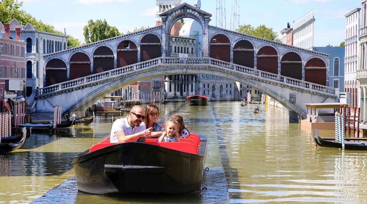 Pasqua e ponti di primavera: la Riviera si anima con i parchi Costa - Italia in Miniatura, Rimini