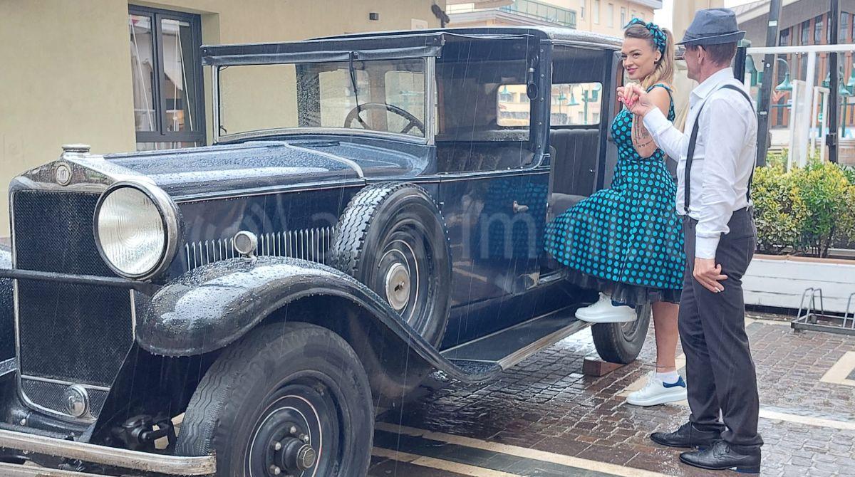 Vino e sfilata d'auto d'epoca a Viserba nel weekend -