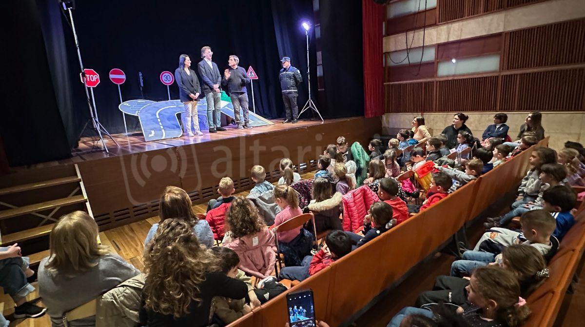Coriano a scuola di sicurezza: i bambini imparano le regole della strada -