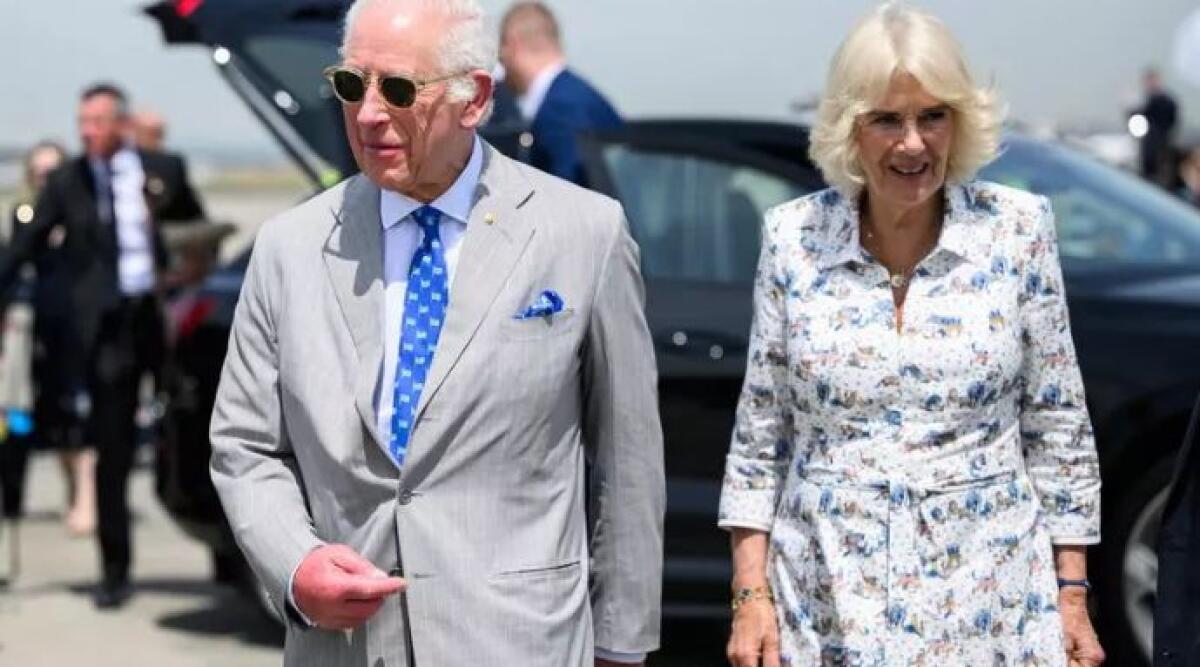 I Reali Carlo e Camilla a Ravenna: per loro anche il passaggio aereo in Alta Valmarecchia - Archivio Ansa