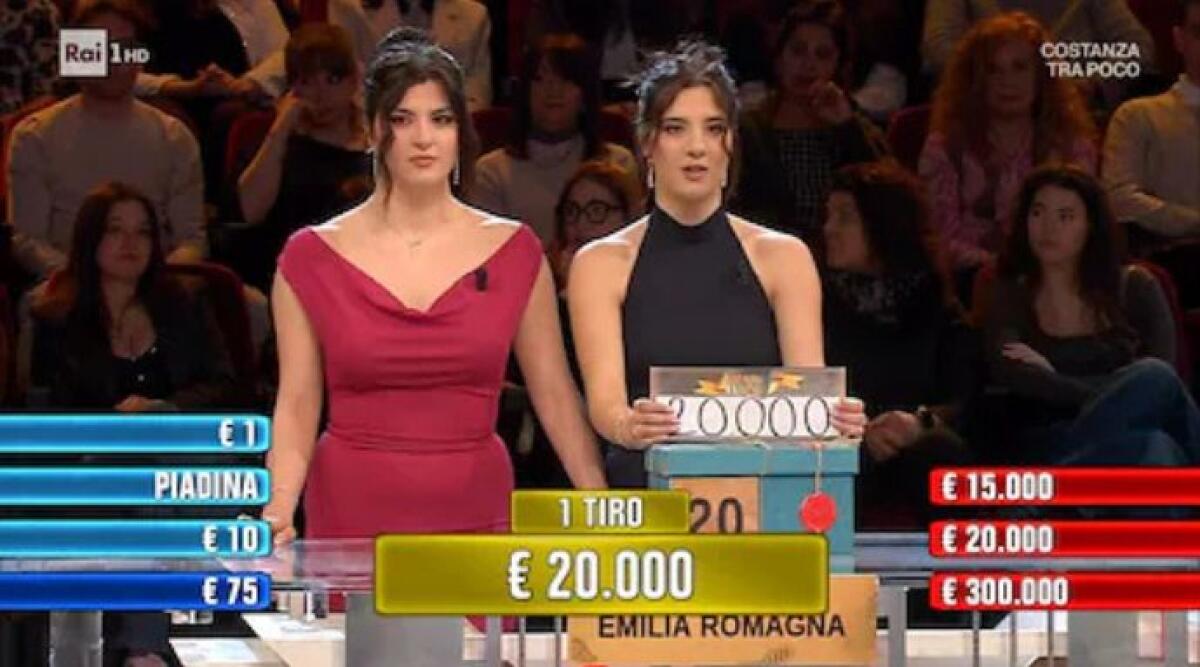Affari Tuoi: gemelle riminesi sfiorano il colpaccio da 300mila euro, ma portano a casa 20mila - Sabrina e Francesca, le gemelle riminesi