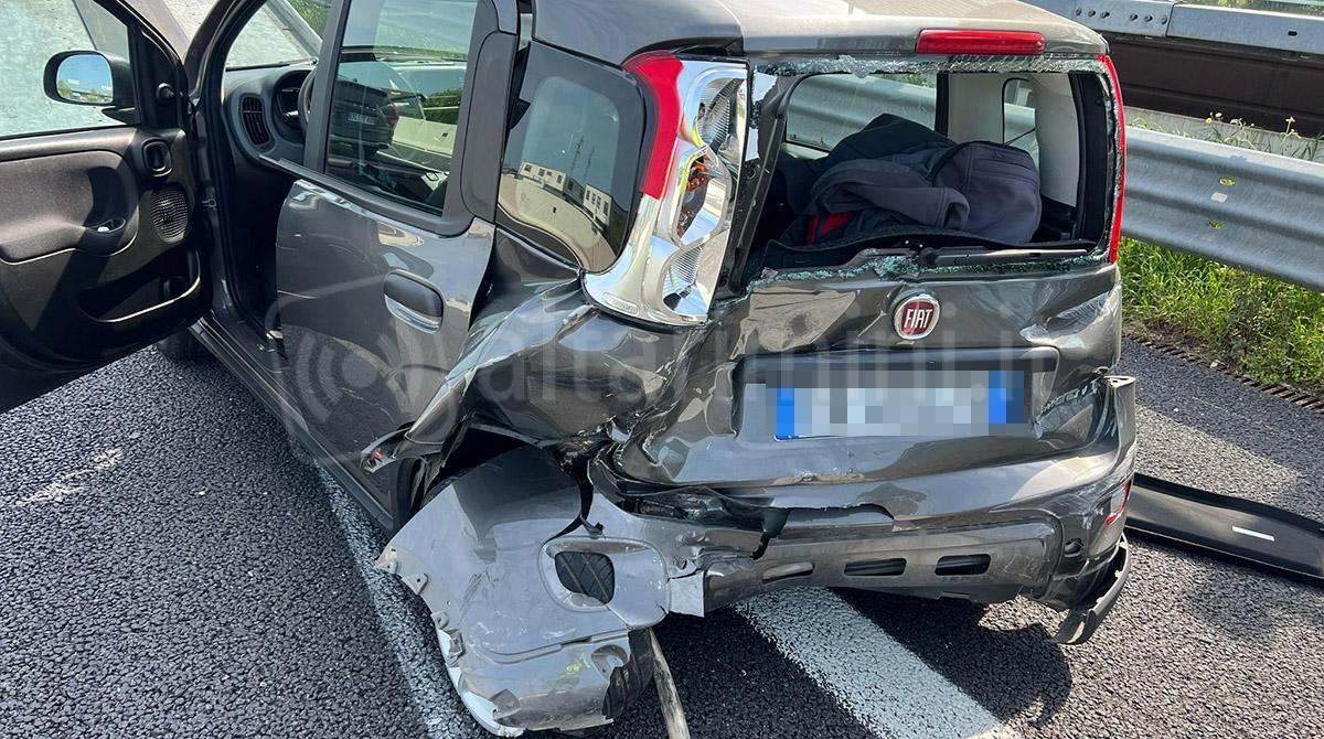 Tamponamento sull'A14 nei pressi di Rimini Sud, nessun ferito -