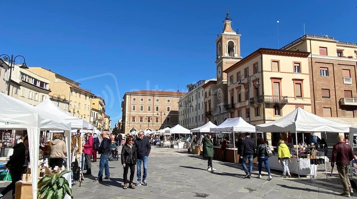 "Artigiani al centro" torna a Rimini in occasione delle festività pasquali - Artigiani al centro