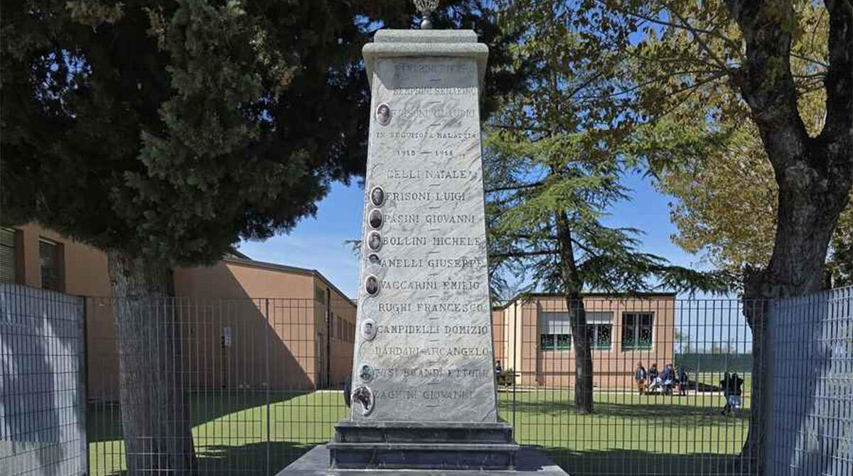 Rimesso a nuovo il monumento ai caduti di Sant'Ermete - 