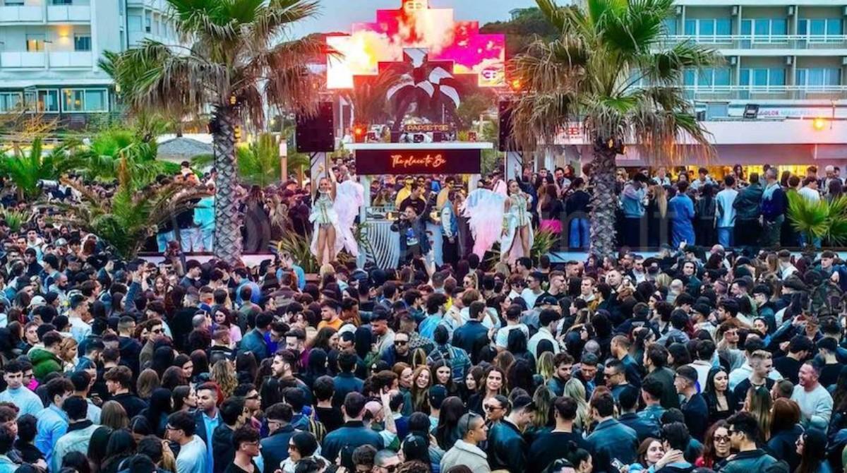 Andrea Damante inaugura l'estate a Milano Marittima con Nicola Zucchi e Samuele Sartini - Papeete Beach Pasqua