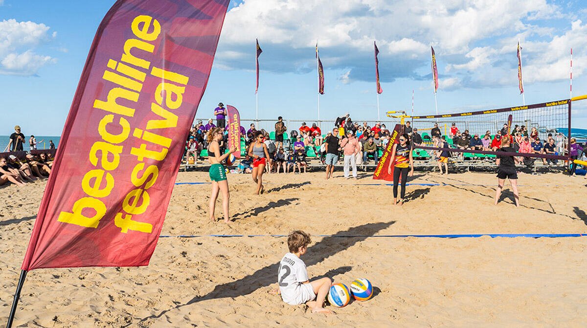 Migliaia di giovani a Riccione per il Beachline Festival 2025 - 