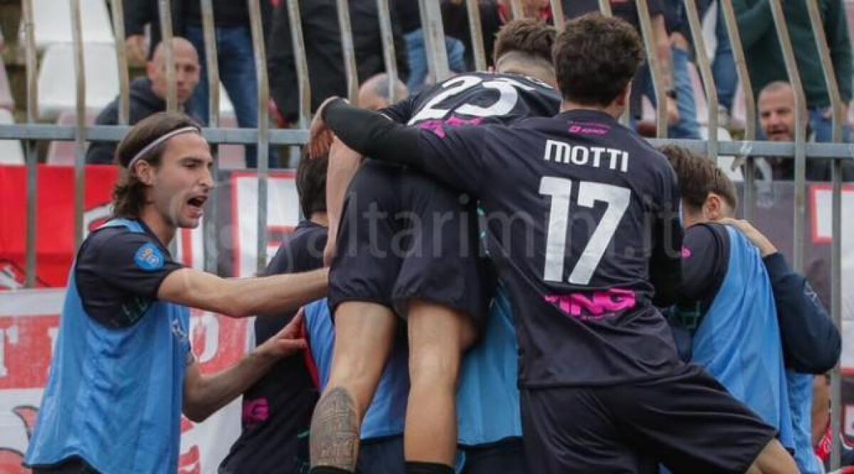Calcio D, il Forlì batte la Pistoiese 1-0: è promossa in serie C -