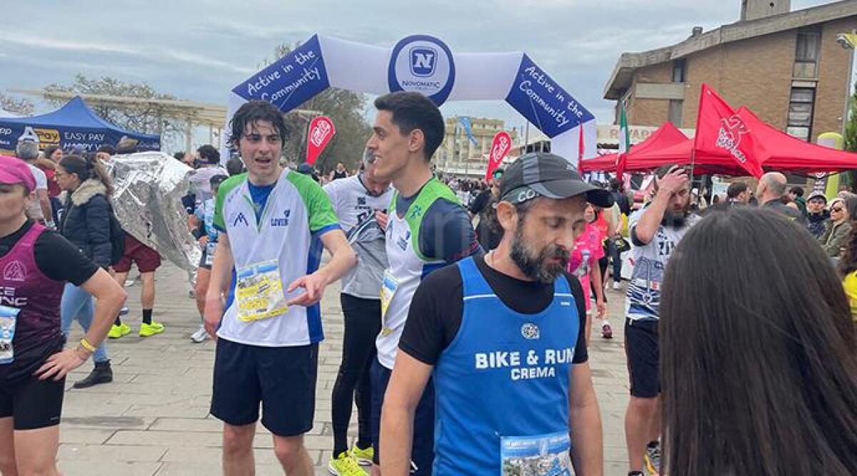 Rimini Marathon 2025: un evento in crescita, tra risultati sportivi e l’abbraccio a Sara - Un momento all'arrivo della manifestazione