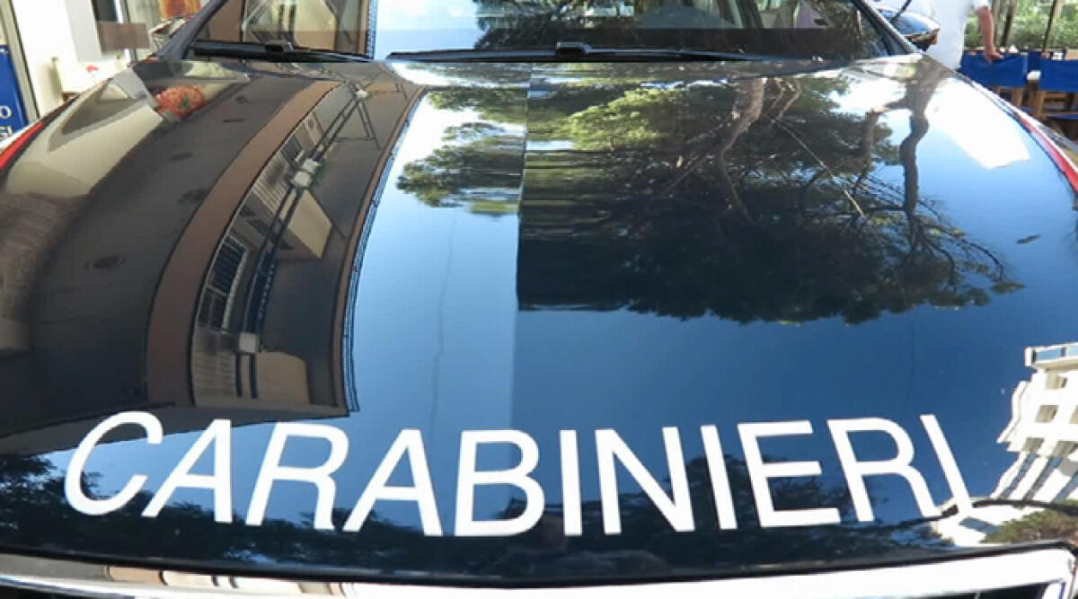Aggressioni, rapine e furti tra Riccione, Cattolica e Misano: nei guai 2 giovani -