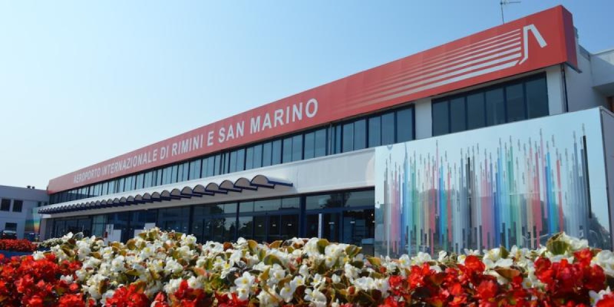 Guerra degli aeroporti tra Rimini e Forlì: "No litigi, Romagna deve fare squadra" - PH GALLINI