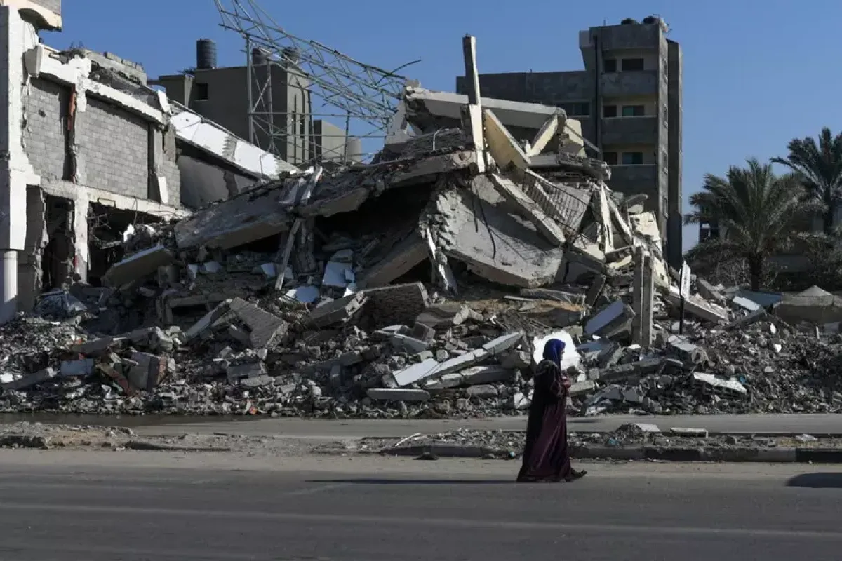 Gaza, Hamas: “19 morti in un raid israeliano su un campo profughi a Bureij” - © Ansa/Epa
