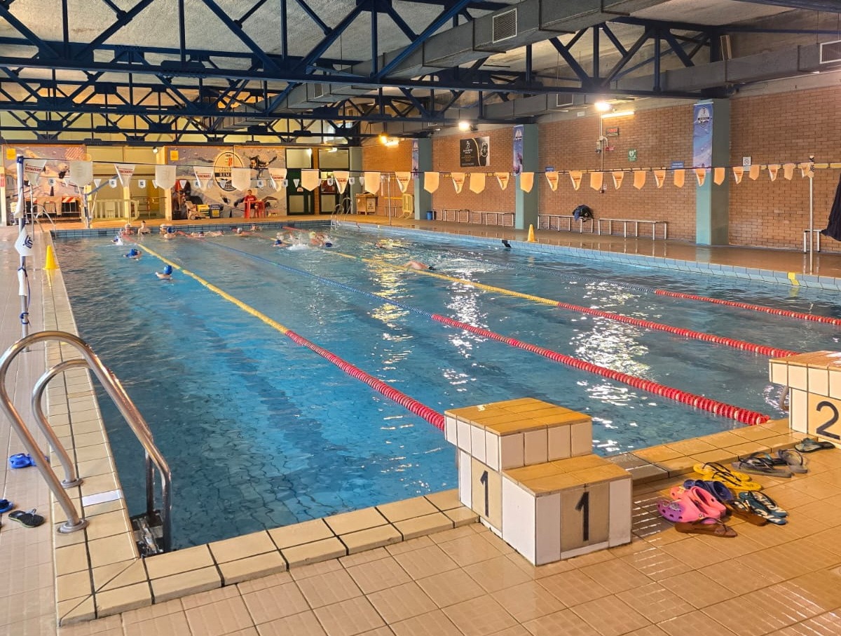 Oltre 1300 firme per salvare la piscina comunale di Rimini