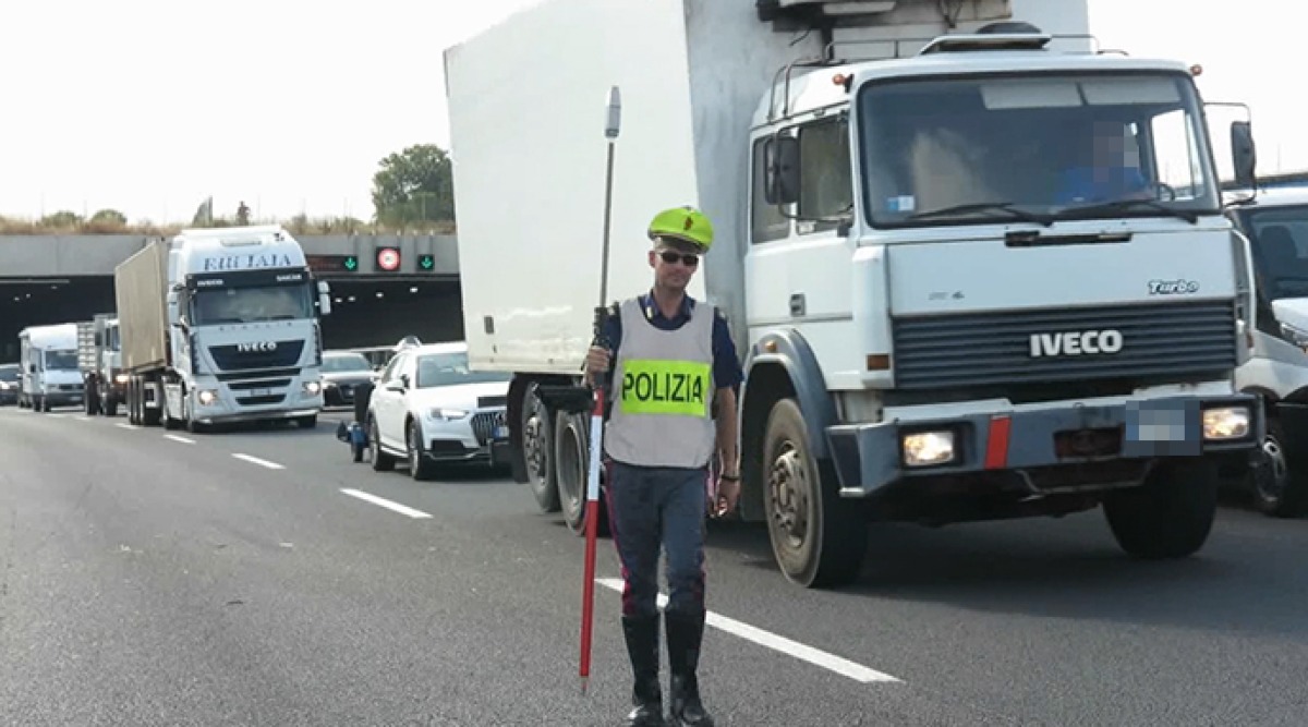 Incidente su autostrada tra Bologna Padova, 8 km coda - Repertorio