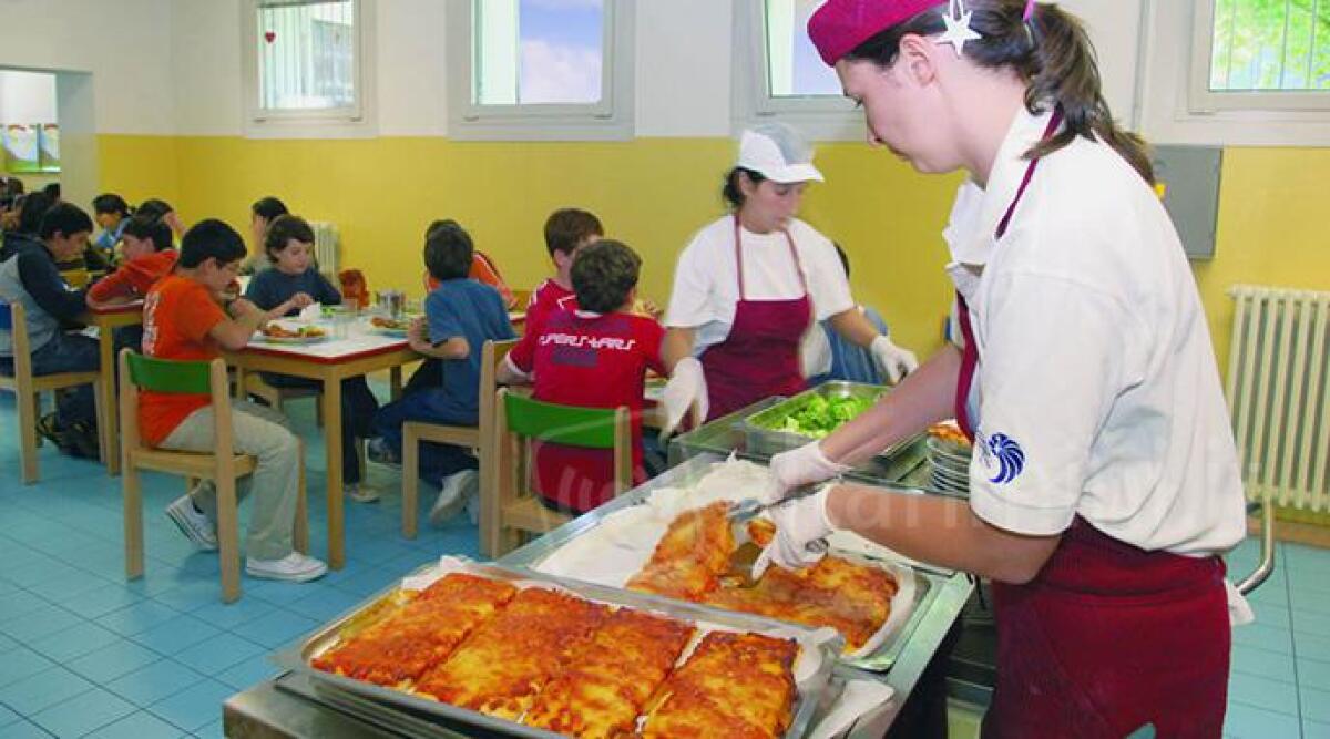 Mense scolastiche: 85 euro al mese la spesa media per famiglia, L'Emilia Romagna la più costosa -