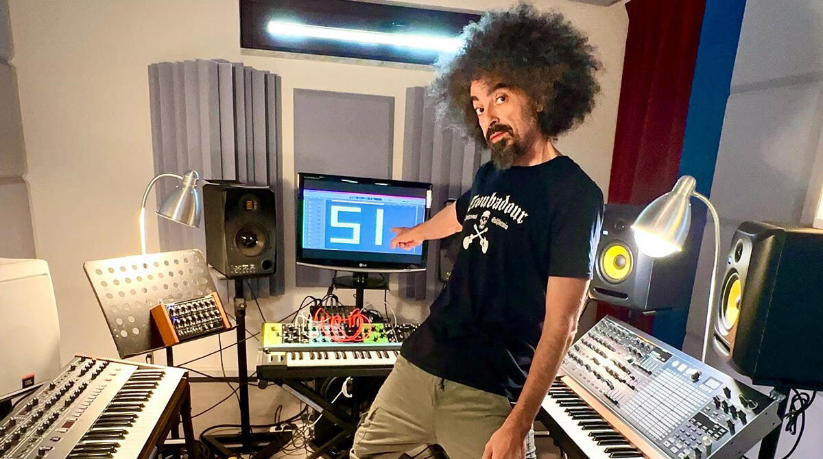Il ritorno di Caparezza: tour nel 2026, tra le tappe anche Cattolica - Caparezza PH dal Facebook dell'artista