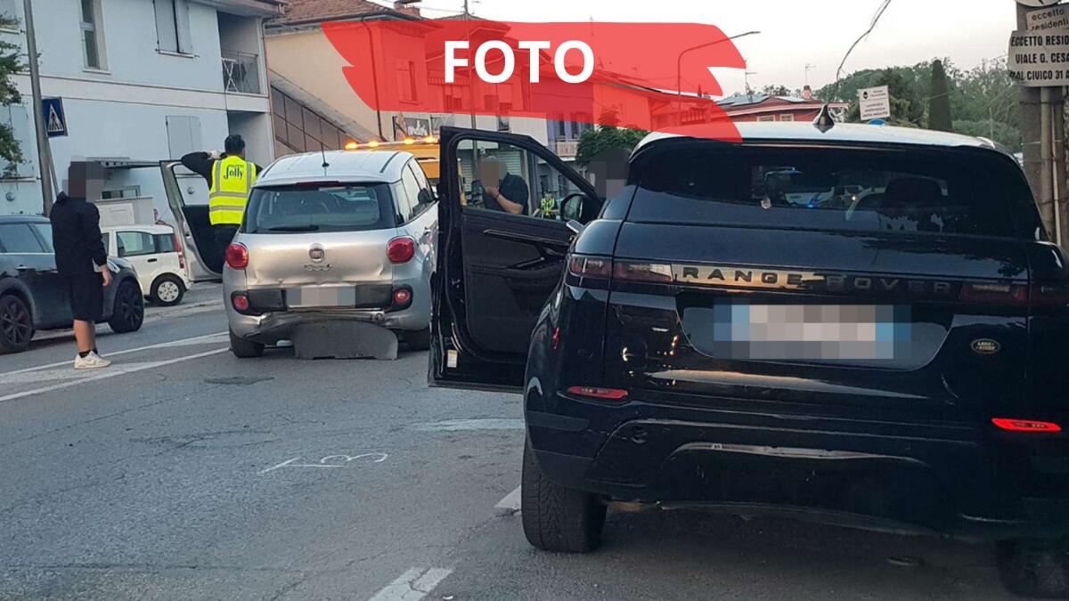 Tamponamento a catena sulla Statale 16 a Riccione, traffico paralizzato -