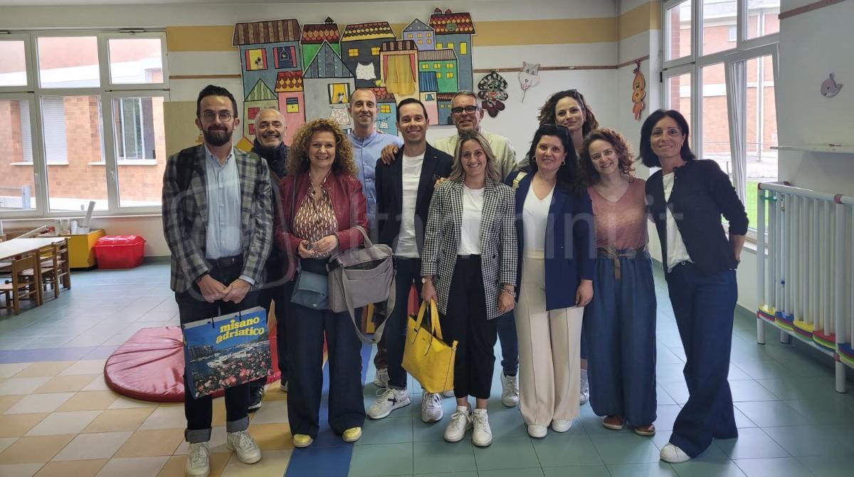 Delegazione marchigiana in visita al Nido comunale di Misano Adriatico - Visita Monte San Giusto