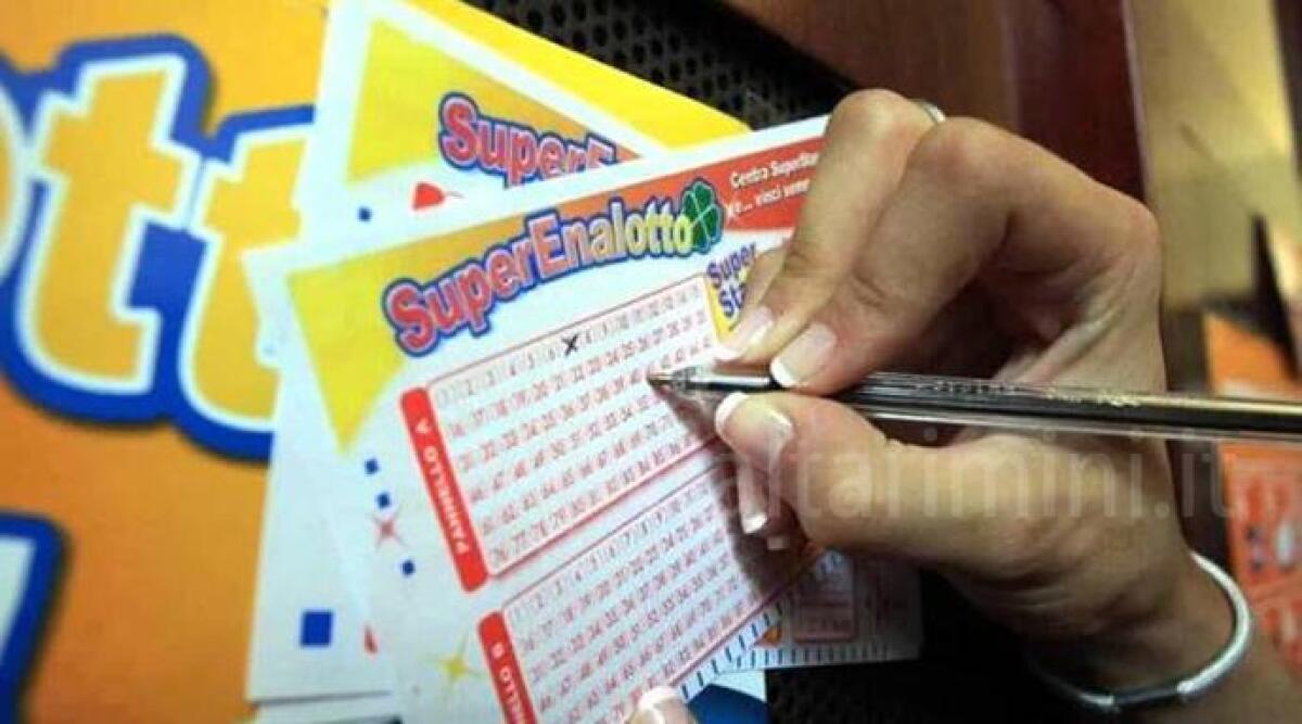 Super Enalotto: la Fortuna bacia Morciano: centrato un 5 da 28mila euro -