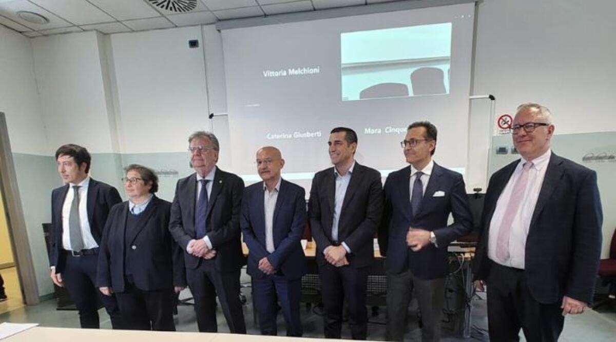 Primato mondiale in Regione: primo trapianto di emifegato con tecnica robotica - Foto della conferenza stampa