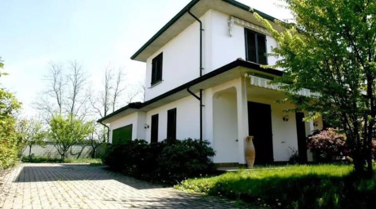 Caso Garlasco: nuovi indizi su Andrea Sempio - La villetta della famiglia Poggi dove è stata uccisa Chiara. Ph Ansa