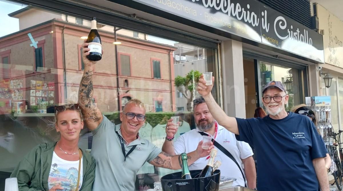 Viserba: inaugurata la nuova tabaccheria ed edicola "Il Cristallo" - Tabaccheria "Il Cristallo"