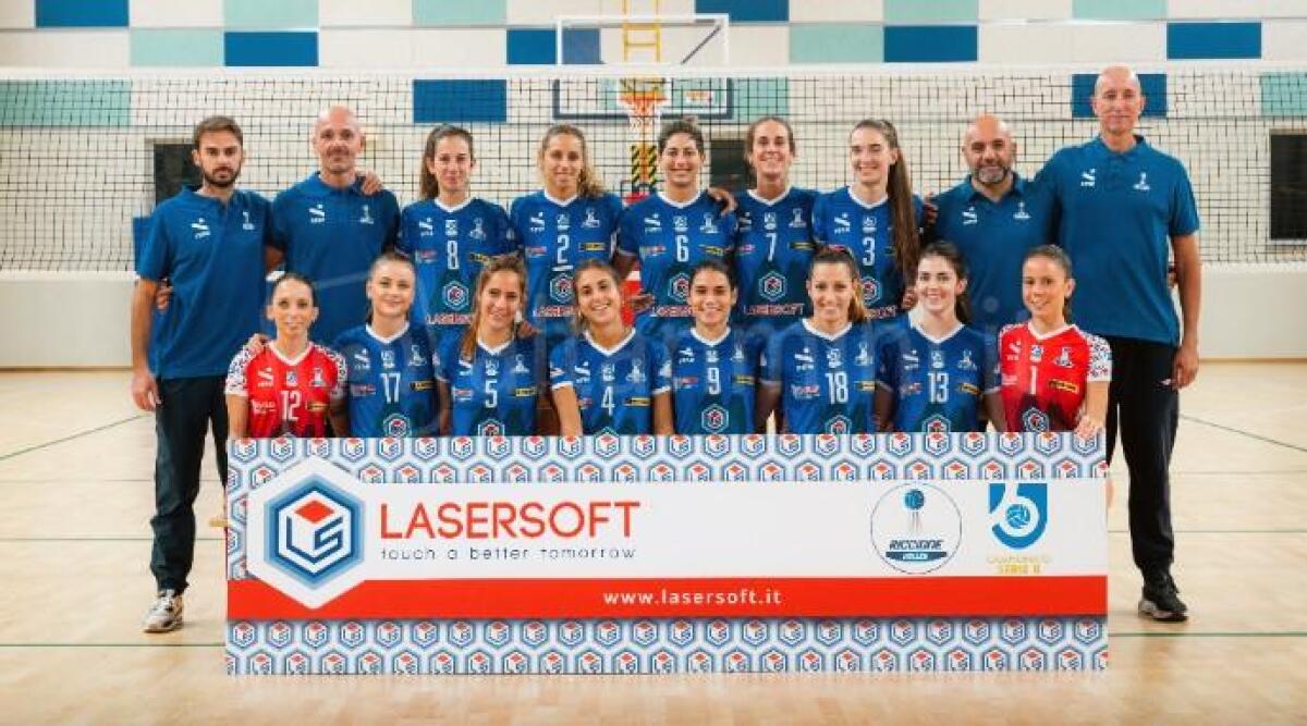 Volley B1 femminile, la Lasersoft Riccione parte forte, poi cede (3-1) alla capolista Bologna -