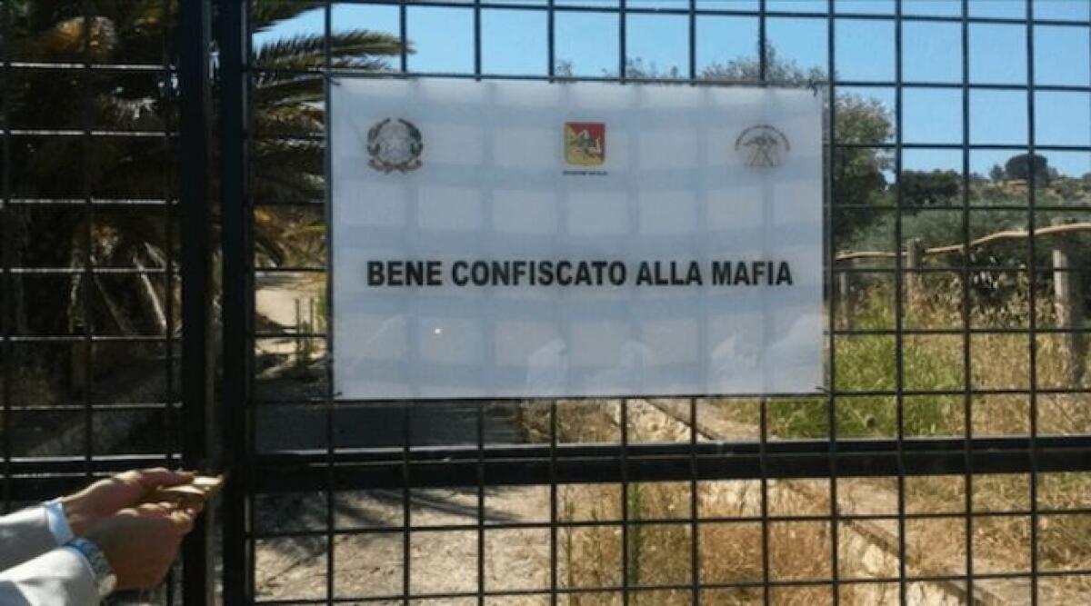 Emilia-Romagna prima in Italia per beni confiscati alle mafie e restituiti ai cittadini - Archivio