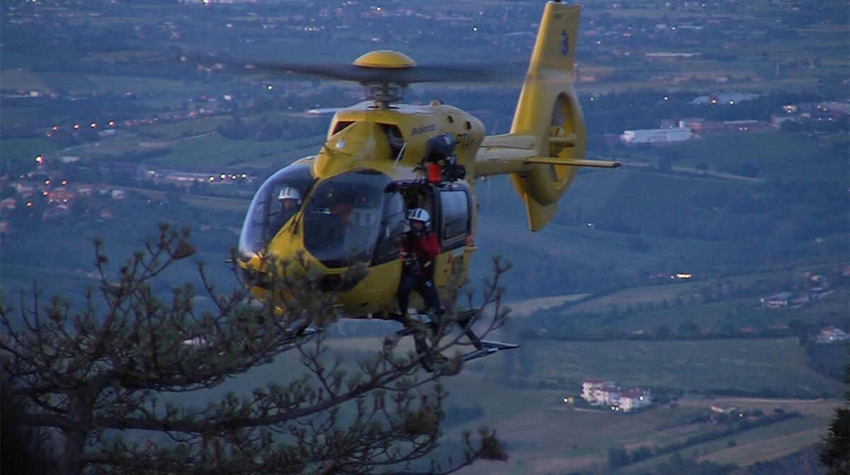 Cade nel vuoto, ragazza perde la vita durante un'escursione sulla Rocca di San Marino - 