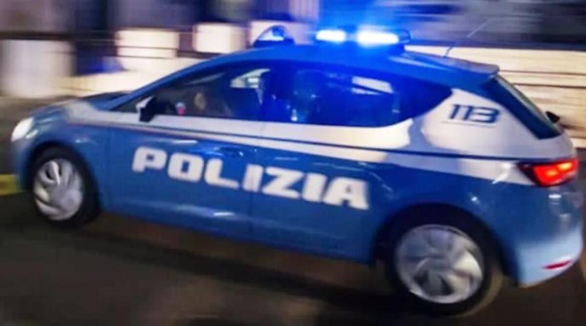 Tentano rapina a un anziano al bancomat, arrestati due uomini a Bologna - Archivio
