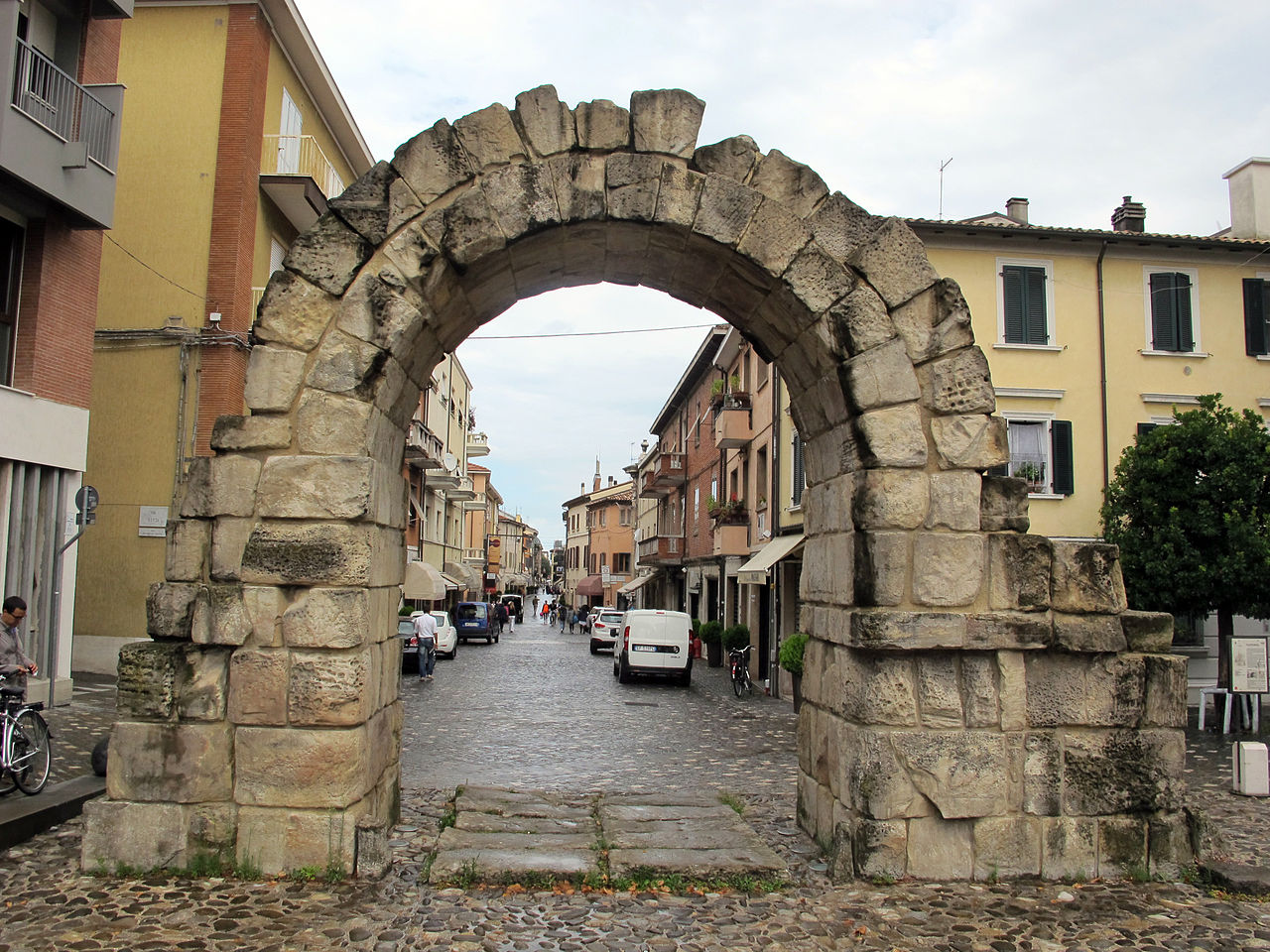 Porta Montanara
