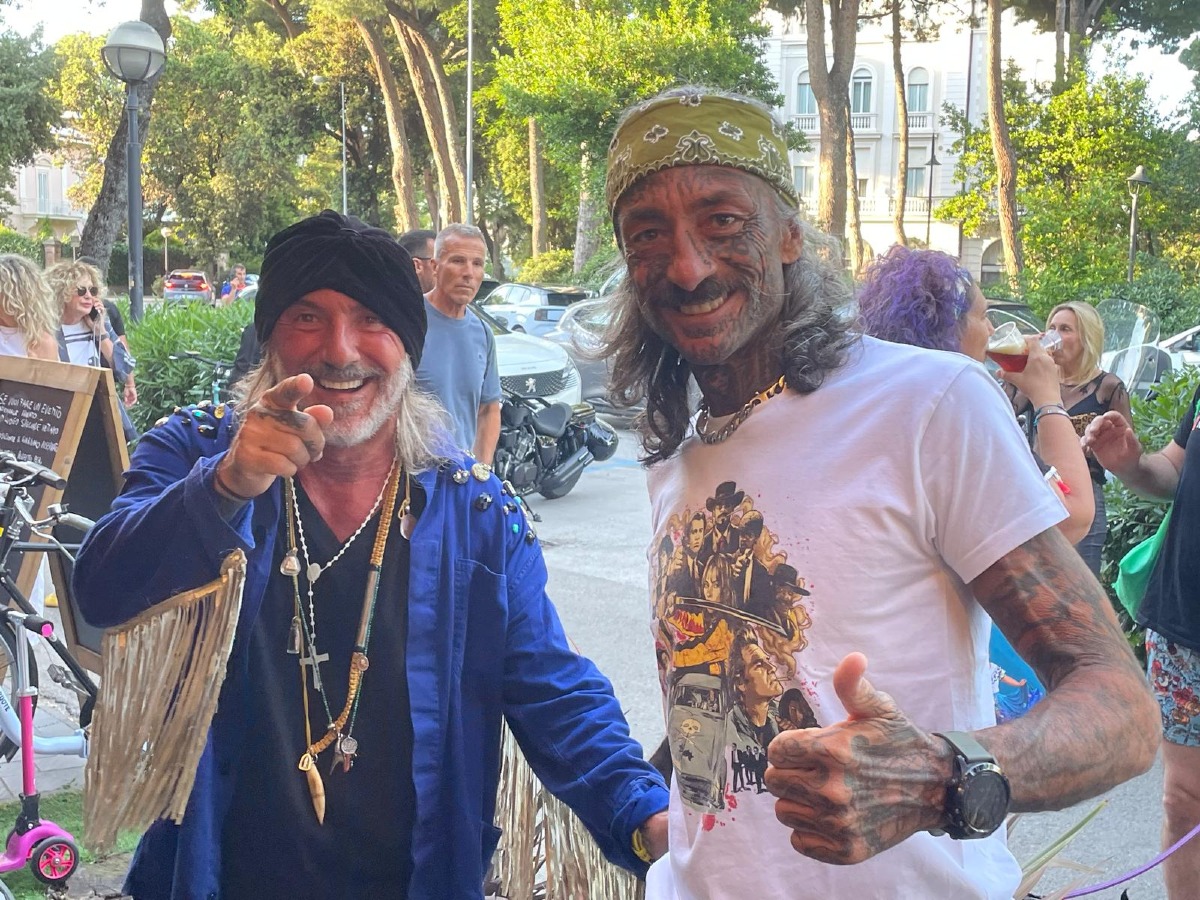 Rimini Friendly Space, Yuri Scarpellini lancia il suo nuovo locale: "Un'oasi di benessere" - Yuri Scarpellini (a sinistra)