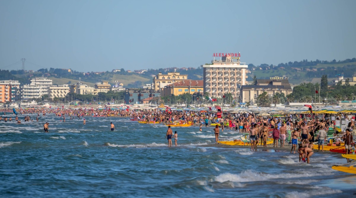 Al via l'estate di Riccione: un weekend di mare, musica ed eventi -