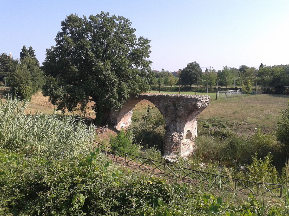 Un capolavoro ignorato che nessuno conosce | Il Ponte di San Vito e il suo oscuro passato - Foto: Cicciotto/Wikipedia