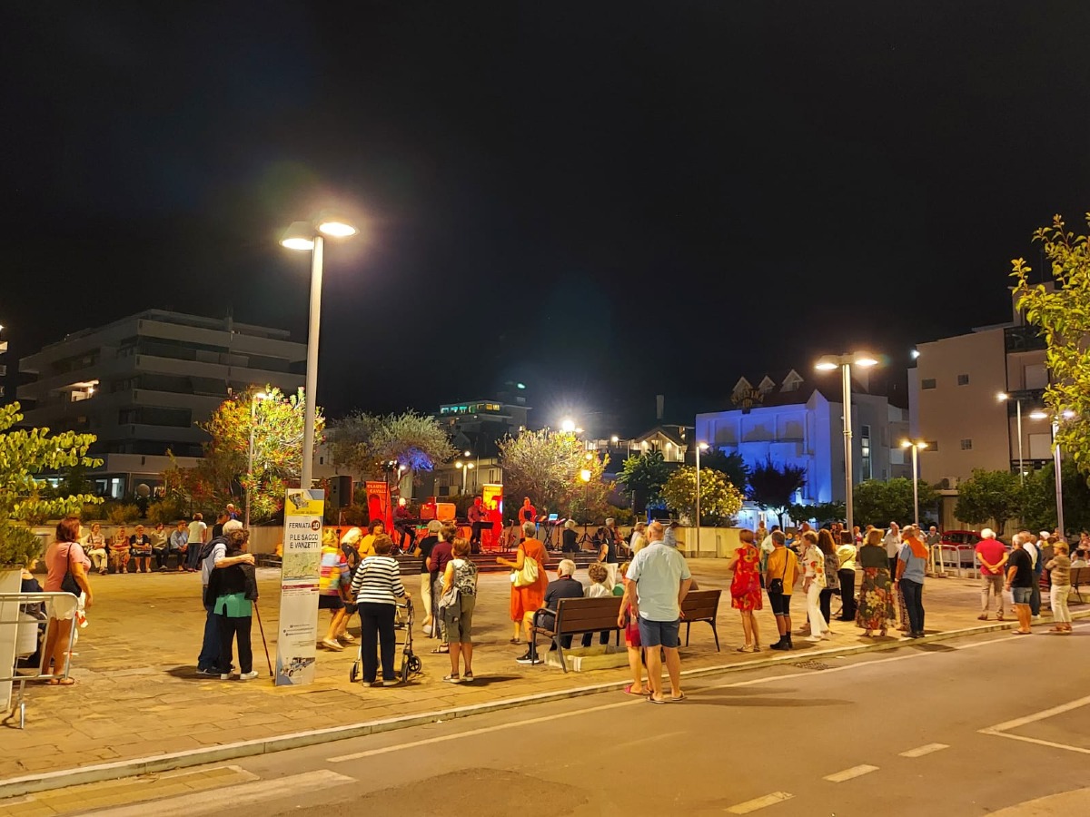 Viale Tasso e piazza Sacco & Vanzetti si animano d'estate tra dj set, mercatini e show per bimbi -