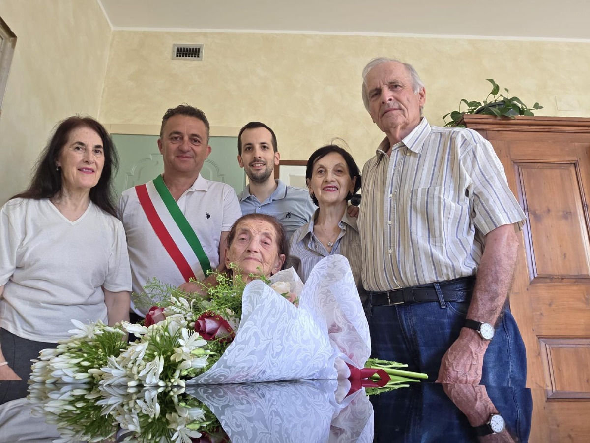 Renata Livi, 100 anni di vita, passione per il cucito e radici a Misano Monte -