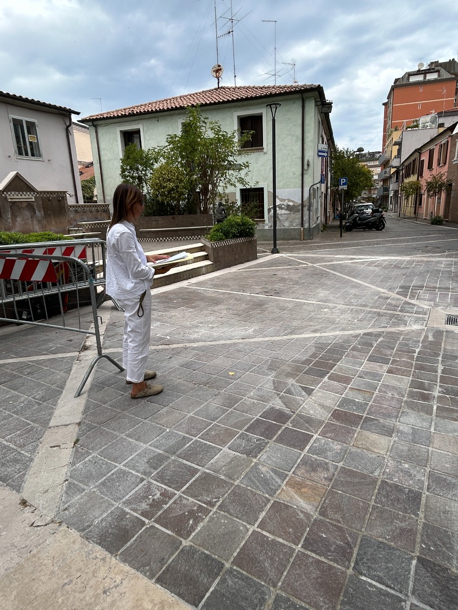 Cattolica, la Piazzetta della Gina sarà rimessa a nuovo - Il sopralluogo dell'assessora Bartolucci