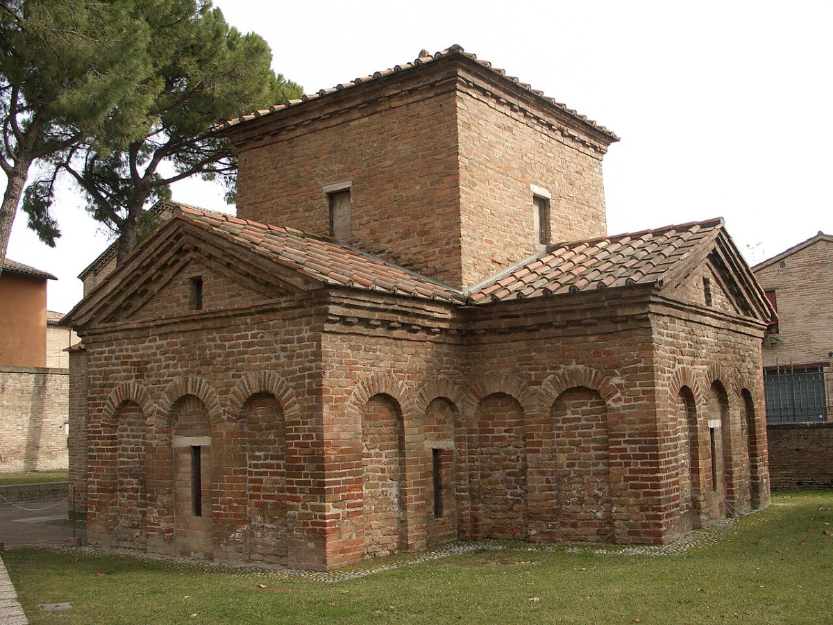 Ravenna custodisce qualcosa che nessuno si aspetta | Il Mausoleo di Galla Placidia e il "cielo stellato" - Foto: currybet - Flickr/Wikipedia