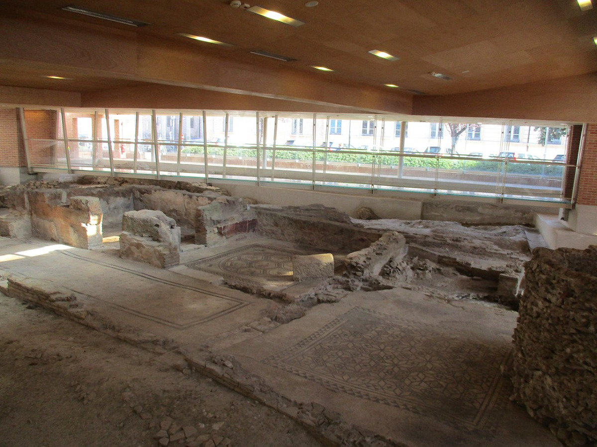 Scoperte straordinarie alla Domus del Chirurgo di Rimini | Un viaggio nella medicina romana - Foto: Capvalerio85/Wikipedia