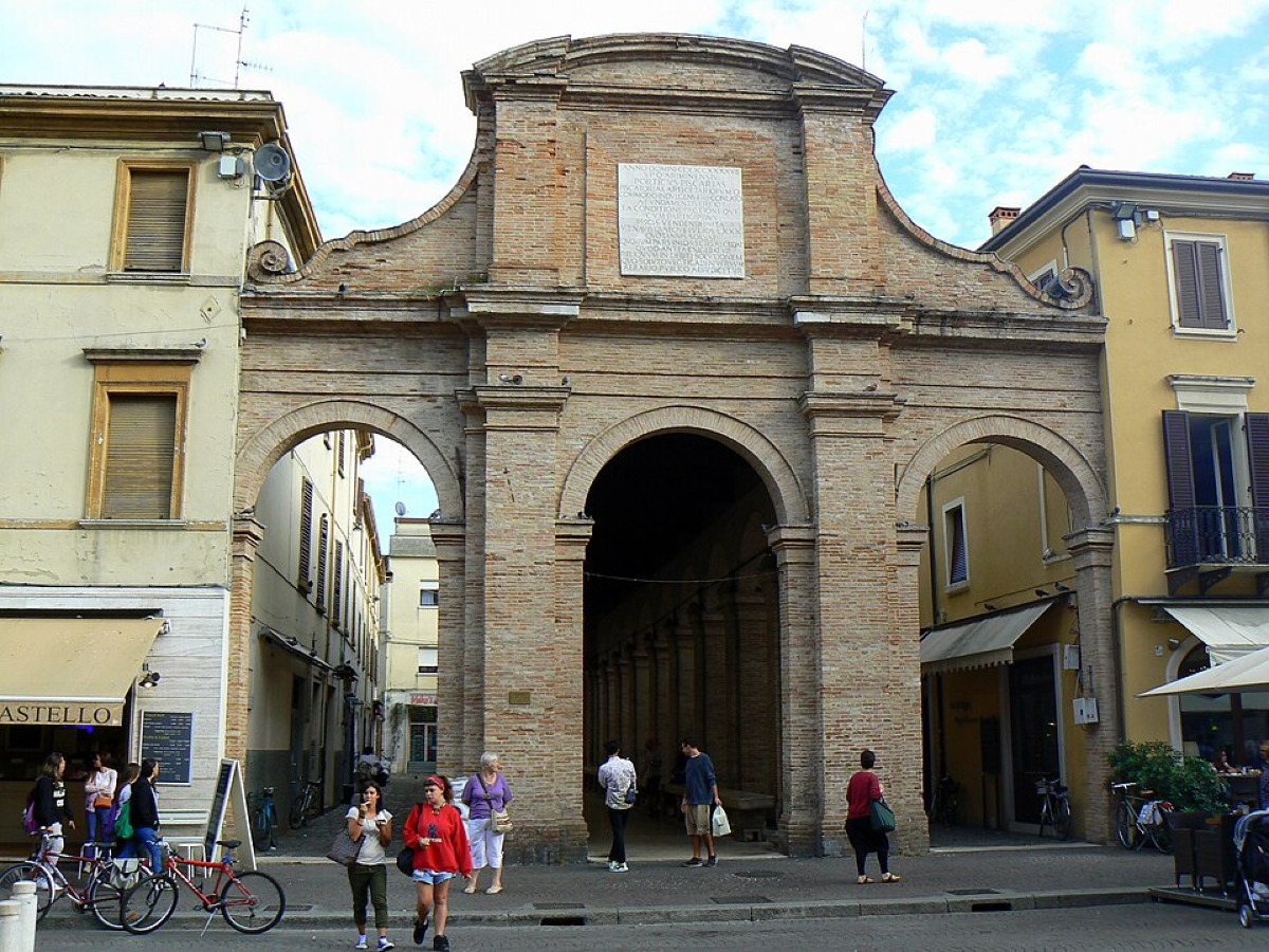 Un cambiamento che nessuno si aspettava | La Pescheria Vecchia di Rimini e la sua incredibile trasformazione - Foto: Paperoastro/Wikipedia