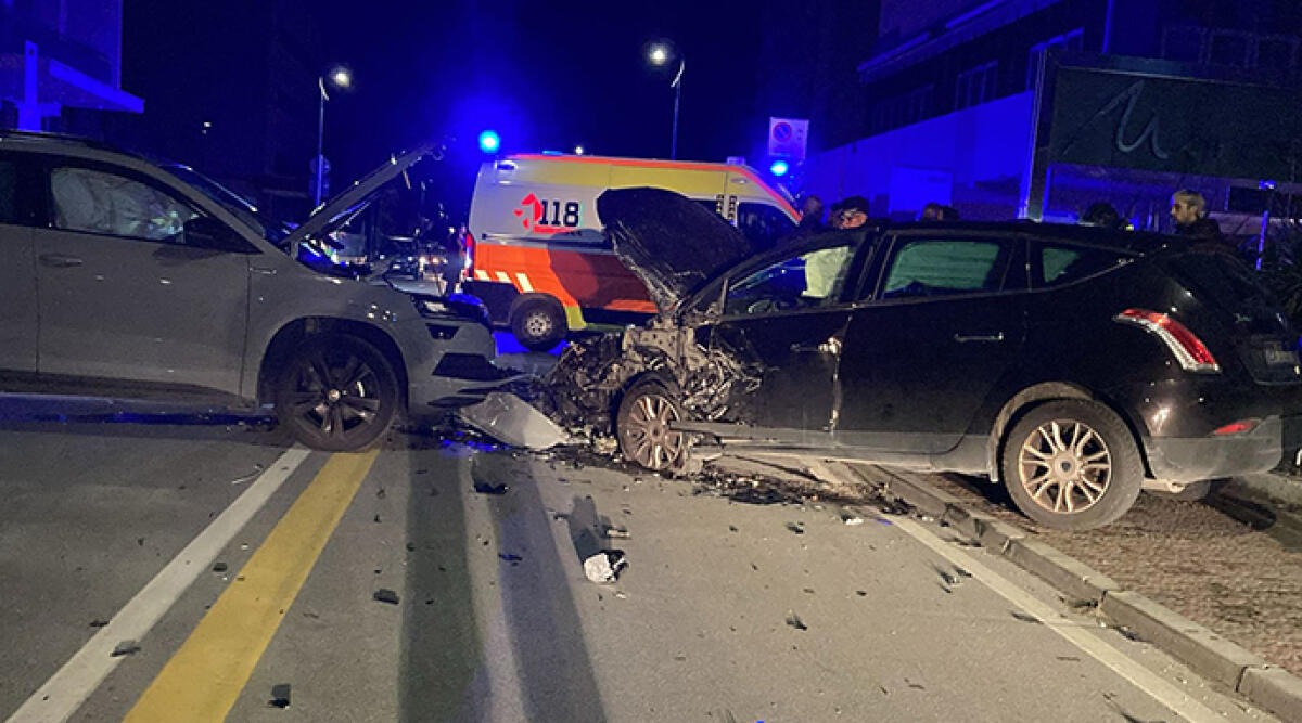 Bimbo di 3 anni muore in un incidente: patteggia l’automobilista contromano - L'incidente avvenuto in viale Pinzon a Igea Marina
