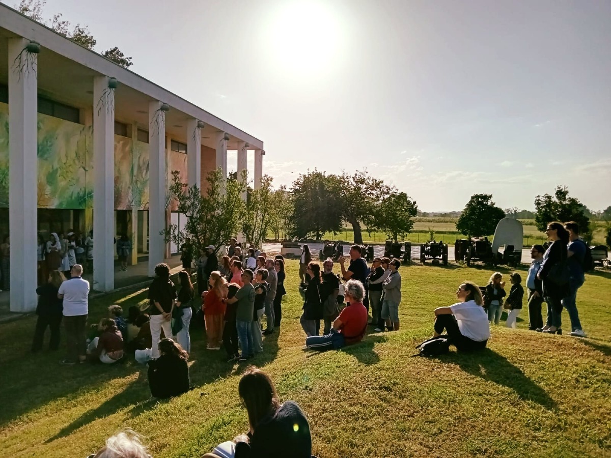 Santarcangelo celebra la memoria contadina tra musica e parole -