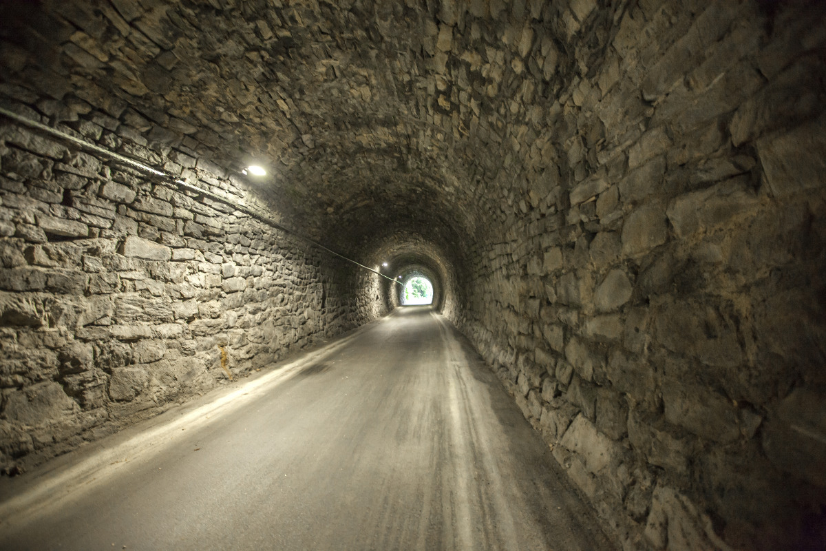 Scoperto un mondo nascosto | Le vie di fuga nei castelli romagnoli che nessuno conosce - Foto: wirestock/freepik