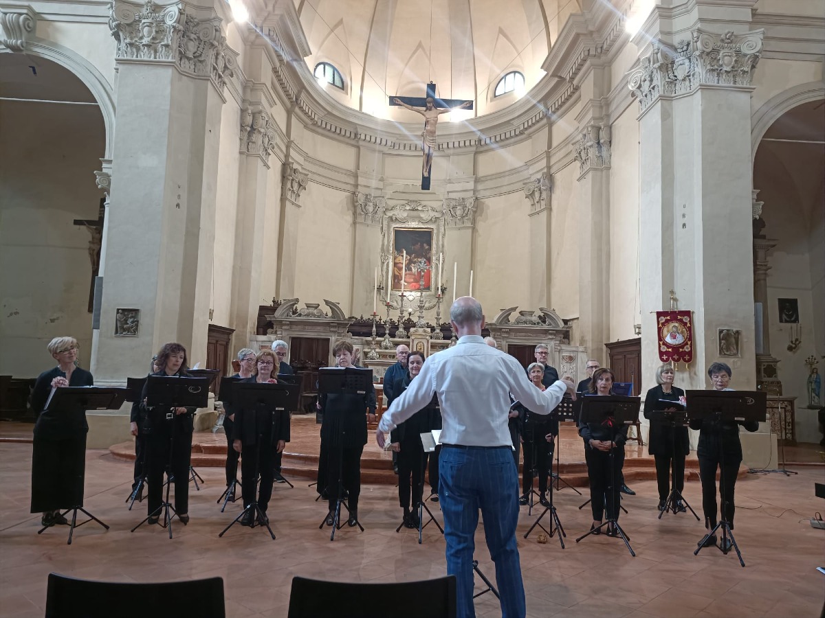 Il Coro Carla Amori inaugura la rassegna “Voci nei Chiostri” a Rimini -