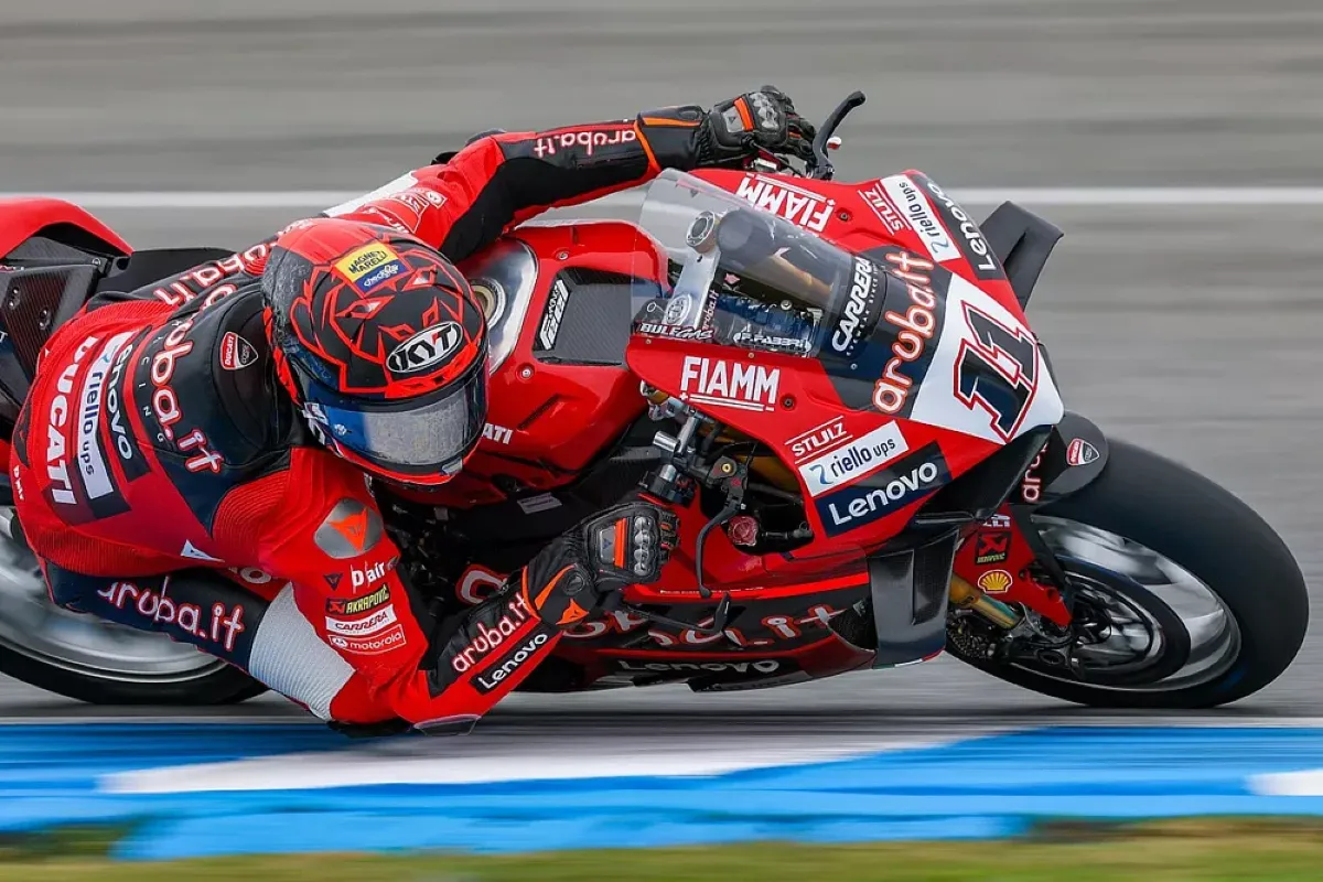 Superbike, nelle libere a Misano è subito sfida Bulega-Razgatlioglu - PH Motorsport.com