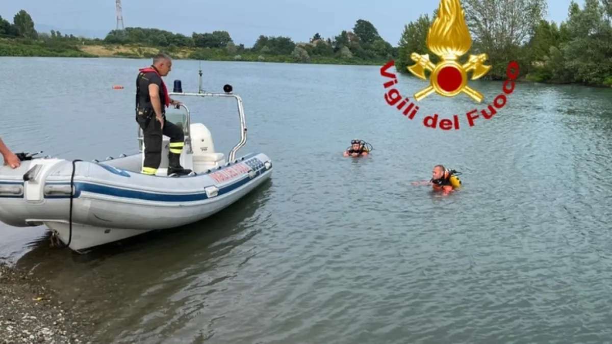 Tragedia al Lago di Bilancino: muore bambino di 10 anni in gita con la famiglia - Le ricerche dei sommozzatori all'interno del lago di Bilancino