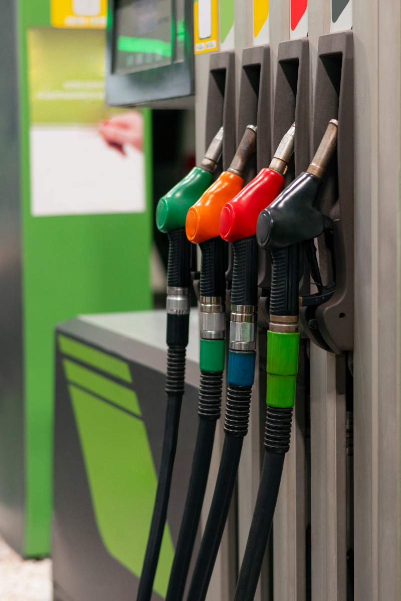 Benzina sopra 1,70 euro, sale anche il gasolio - 