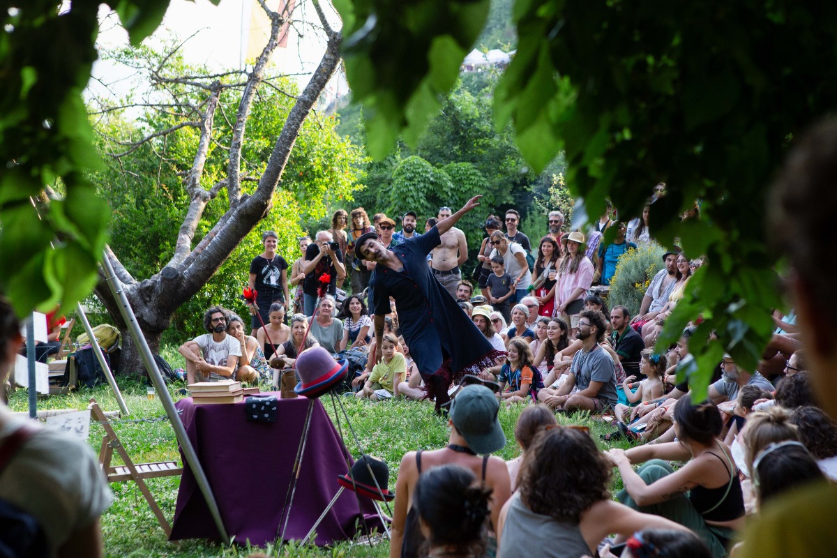 Il palcoscenico delle meraviglie. Artisti in Piazza 2025 chiude col botto: 18mila presenze - Foto di Giacomo Paganelli